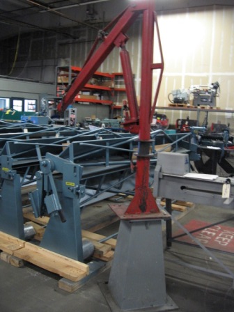 [3553] CHERRY PICKER & HOIST, USED