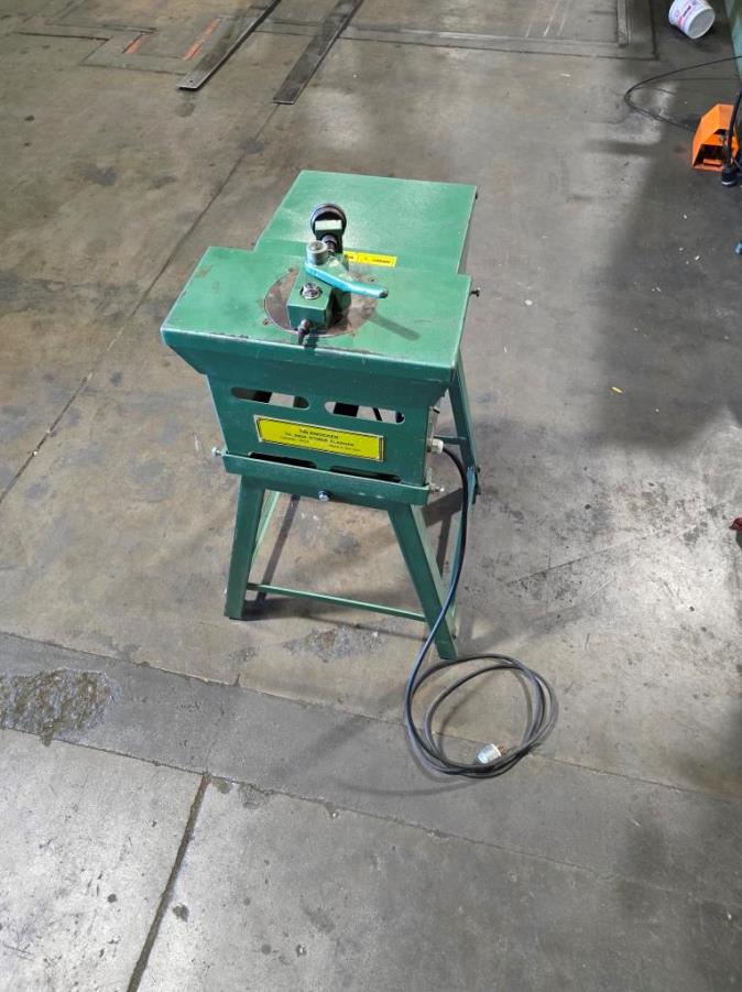 [11328] POWER FLANGER, TINKNOCKER, 20 GAUGE, ON STAND, MODEL#TK20, USED
